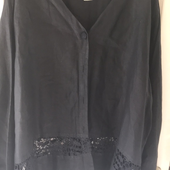 David Dart linen top with front buttons and lace/crochet. NWOT - Picture 4 of 10